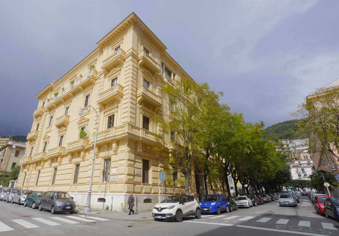 Salerno (palazzo Centola) Multiversity