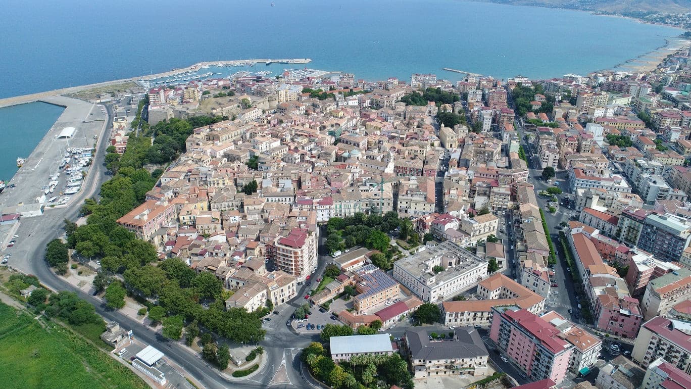 Crotone Multiversity